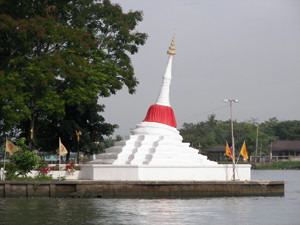 Wat Poramai Yikawat Nonthaburi Thailand